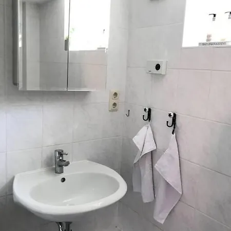 Schoene Fuer Einen Kurzurlaub In Lägenhet *