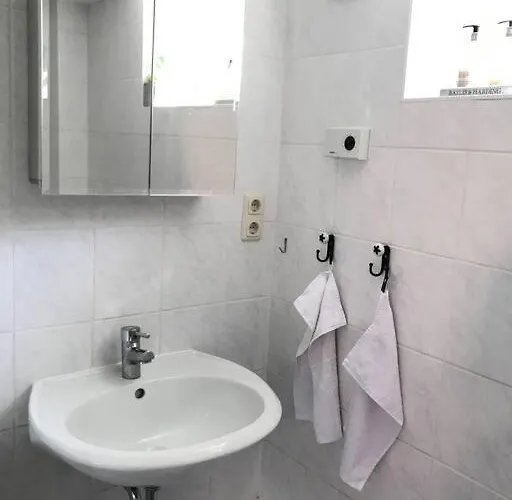 Schoene Fuer Einen Kurzurlaub In Διαμέρισμα *